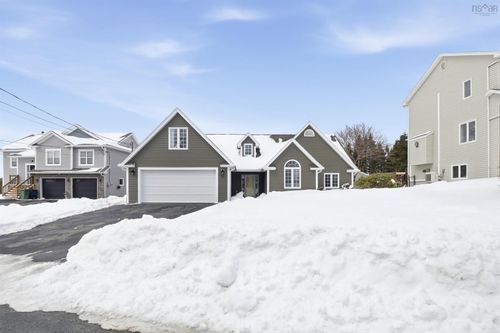 71 Longard Dr, Timberlea, NS, B3T2E1 | Card Image