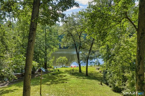 190 Beaver Dam Access Rd, Stratford, CT, 06614-1146 | Card Image