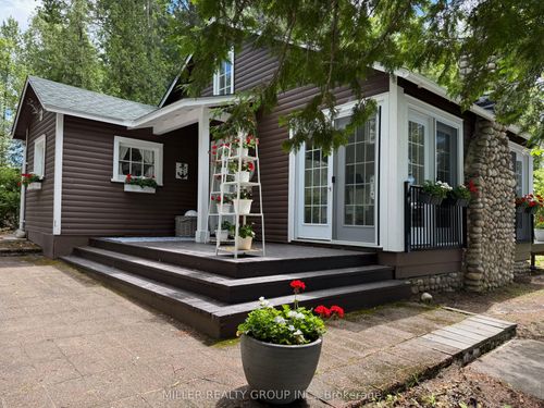 1251 Twin Lakes Rd, New Liskeard, ON, P0J1P0 | Card Image
