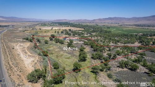 5 River Rd, Dayton, NV, 89403-7712 | Card Image