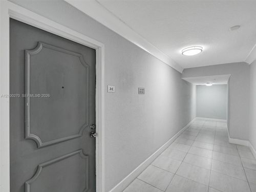2c-16570 Ne 26th Ave, North Miami Beach, FL, 33160-4015 | Card Image