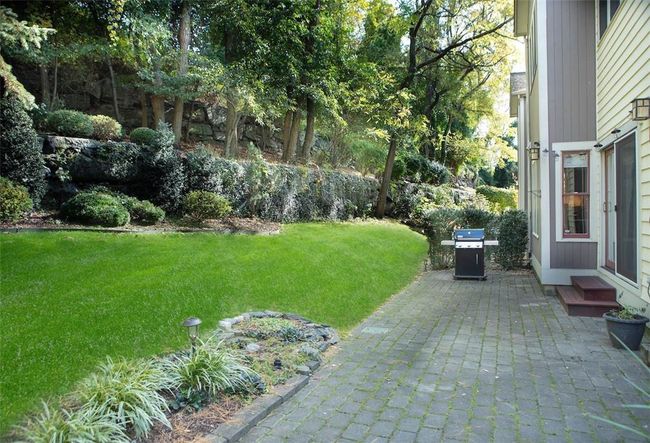 14 Hudson Dr, Condo with 3 bedrooms, 4 bathrooms and 2 parking in Dobbs Ferry NY | Image 21