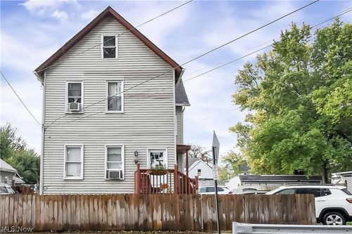 3617 Siam Ave, Cleveland, OH, 44113-3980 | Card Image