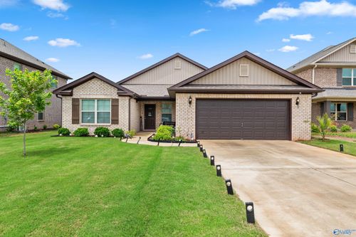 114 Coco Cir, Hazel Green, AL, 35750-4811 | Card Image