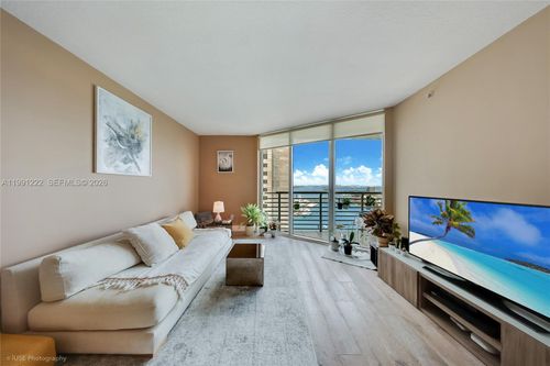 apt-3110-335 S Biscayne Blvd, Miami, FL, 33131-2351 | Card Image