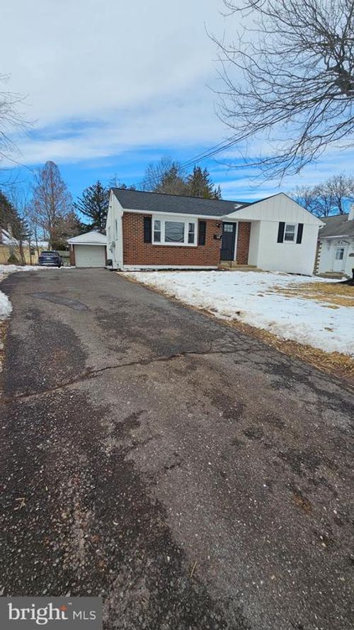 113 E Vine St, HATFIELD, PA, 19440-2522 | Card Image