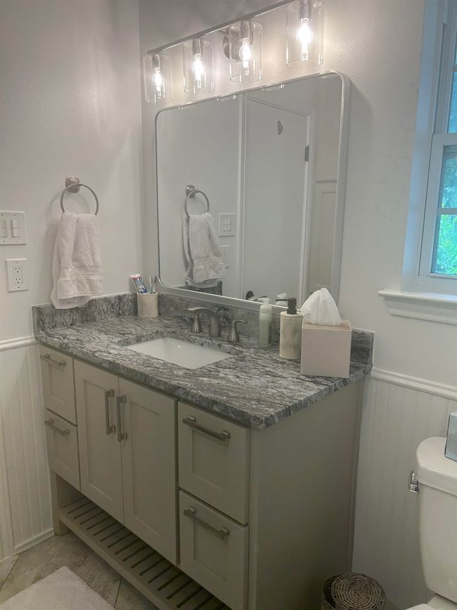 2814 Lakeview Ln, House other with 4 bedrooms, 3 bathrooms and null parking in Granite Shoals TX | Image 11