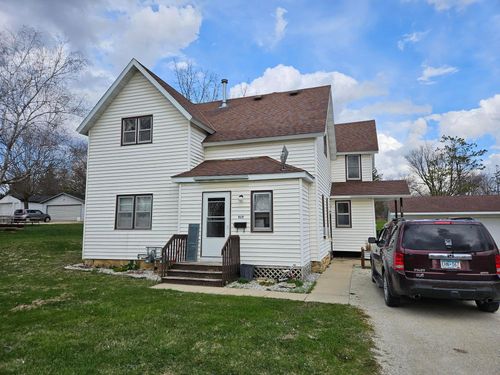 517 Warren Ave, Spring Valley, MN, 55975-1131 | Card Image