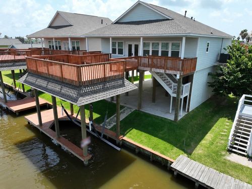 18 Edgewater St, Hitchcock, TX, 77563-2531 | Card Image