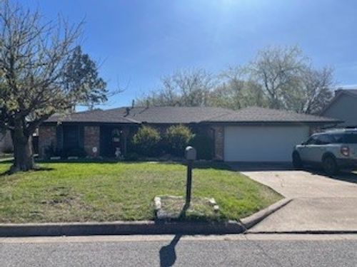 3205 Northpoint Rd, Sherman, TX, 75090-1827 | Card Image