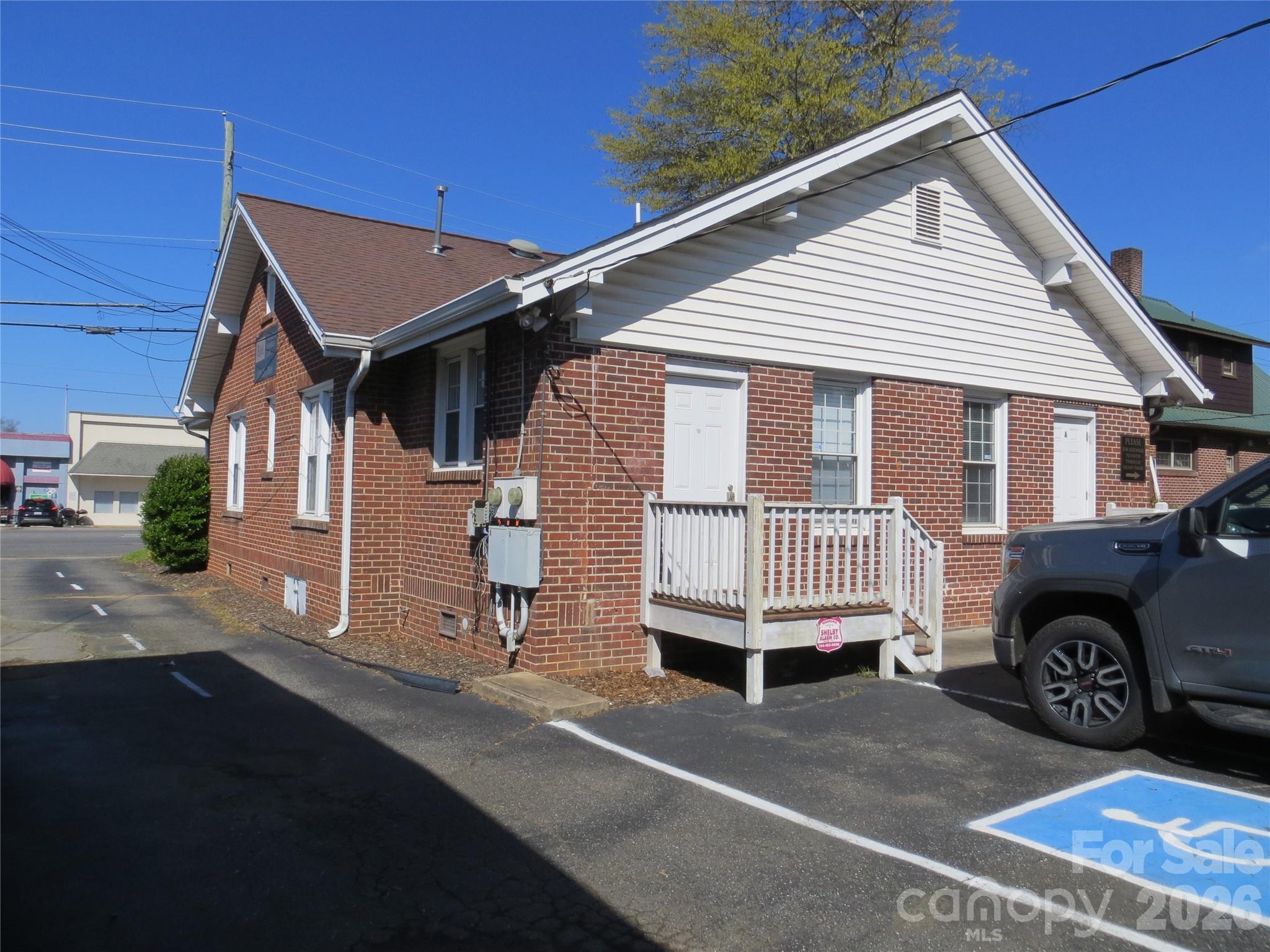 Residential in Shelby 5