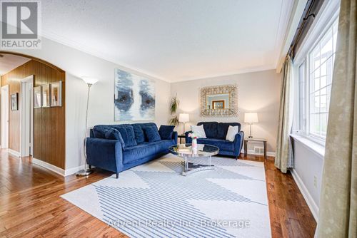 223 Willowdale Ave, North York, ON, M2N4Z4 | Card Image