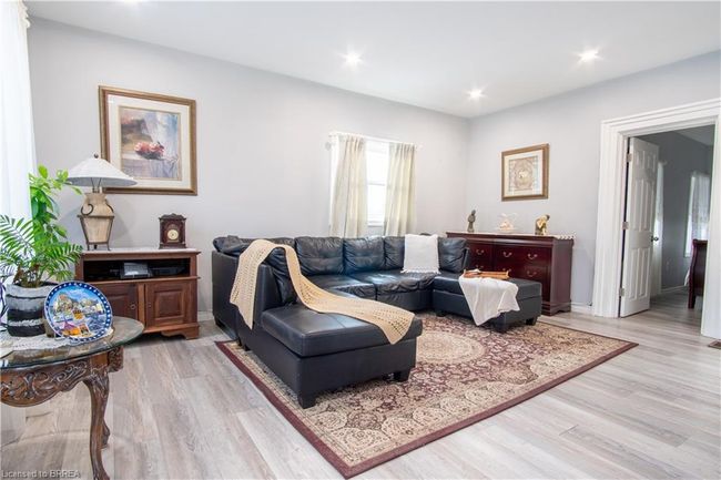 266 13 Th Concession Rd, House other with 4 bedrooms, 1 bathrooms and 7 parking in Scotland ON | Image 5