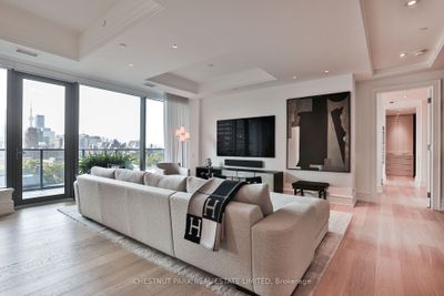 804 - 77 Charles St W, Condo with 2 bedrooms, 2 bathrooms and 2 parking in Toronto ON | Image 1