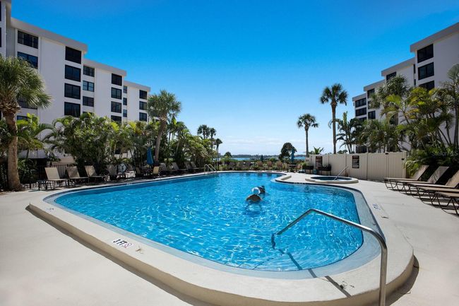 APT-602B - 8735 Midnight Pass Rd, Condo with 2 bedrooms, 2 bathrooms and null parking in SARASOTA FL | Image 48