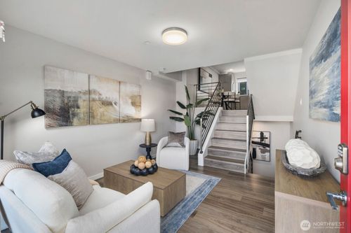 6249 8th Ave Nw, Seattle, WA, 98107-2201 | Card Image