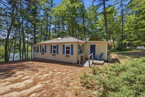 21 Haskell Ave, Raymond, ME, 04071-6229 | Card Image