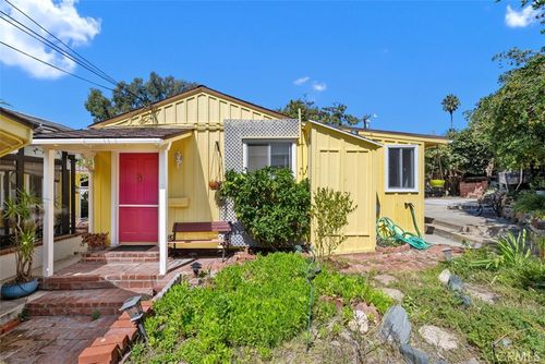 596 Oak St, Laguna Beach, CA, 92651-2900 | Card Image