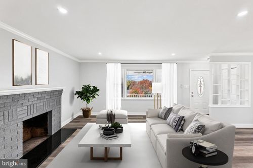 2016 Belfast Dr, FORT WASHINGTON, MD, 20744-3203 | Card Image