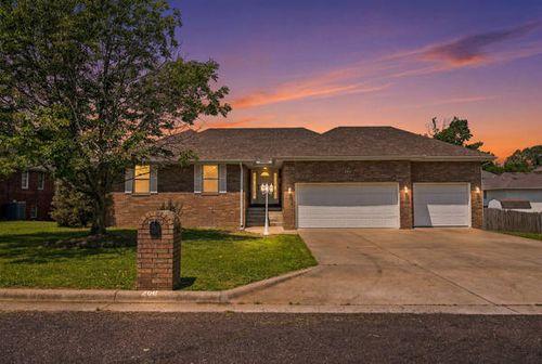 206 Miller Way, Monett, MO, 65708-8336 | Card Image