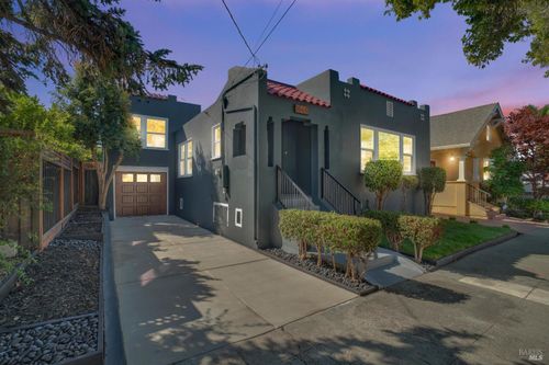 1646 Parker St, Berkeley, CA, 94703-1825 | Card Image
