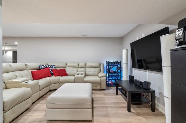 2231 38 St Sw, House detached with 4 bedrooms, 3 bathrooms and 4 parking in Calgary AB | Image 27