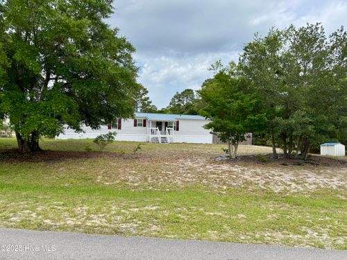 153 Forest Line Dr, Newport, NC, 28570-5177 | Card Image