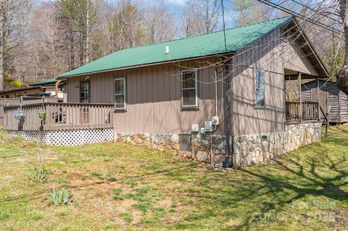 16 Rumfelt Dr, Marion, NC, 28752-7008 | Card Image
