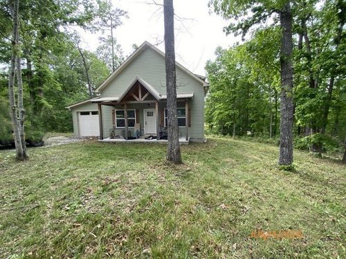 416 Ski St, Hohenwald, TN, 38462-2047 | Card Image