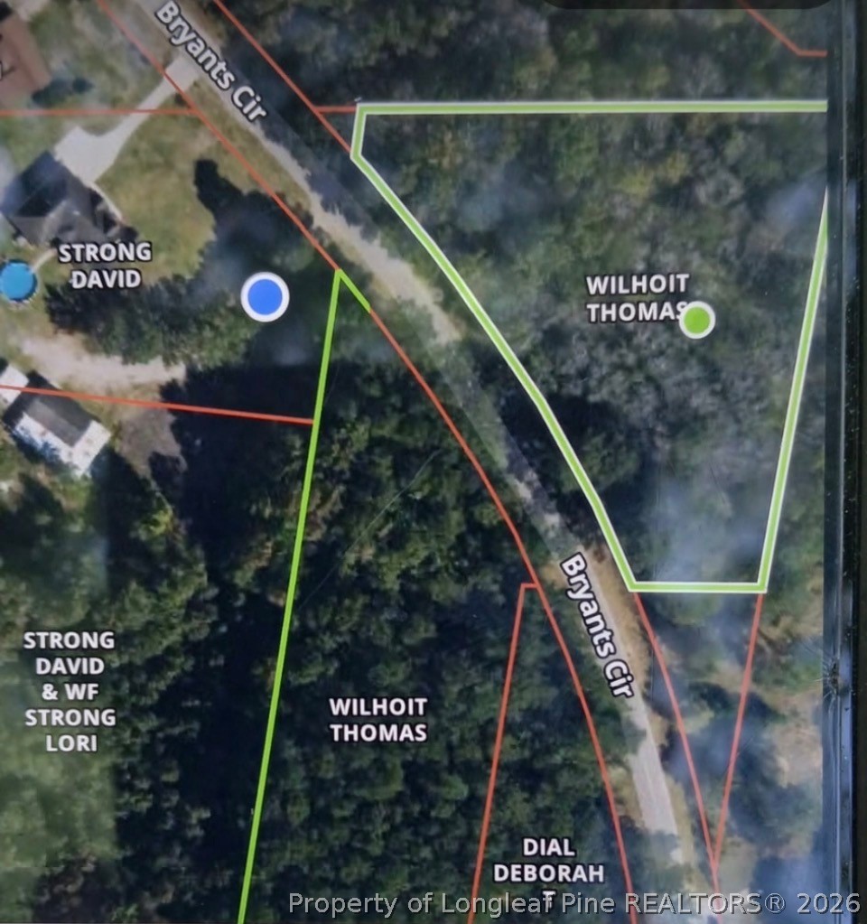 Land in Maxton
