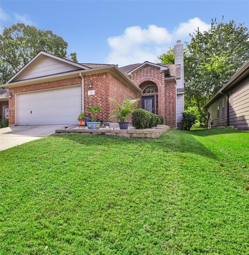 110 Harbour Town Dr, Montgomery, TX, 77356-8855 | Card Image