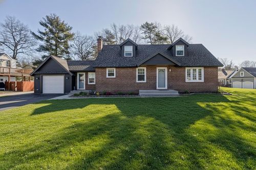 357 Southampton Rd, Westfield, MA, 01085-1369 | Card Image