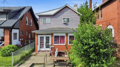 425 N 4th St, Clairton, PA, 15025-2058 | Card Image