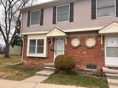 19937 Great Oaks Cir. N Circle, Clinton Charter Township, MI, 48036 | Card Image