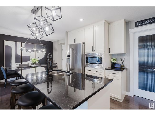 1109 176 St Sw, Home with 3 bedrooms, 3 bathrooms and 4 parking in Edmonton AB | Image 10