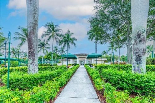 apt-a203-9599 Weldon Cir, Tamarac, FL, 33321-0803 | Card Image