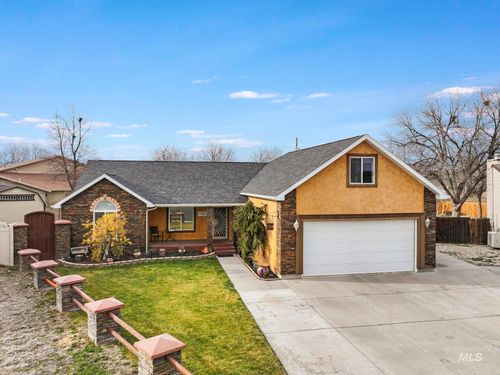 733 Beta Cir, Twin Falls, ID, 83301-3617 | Card Image