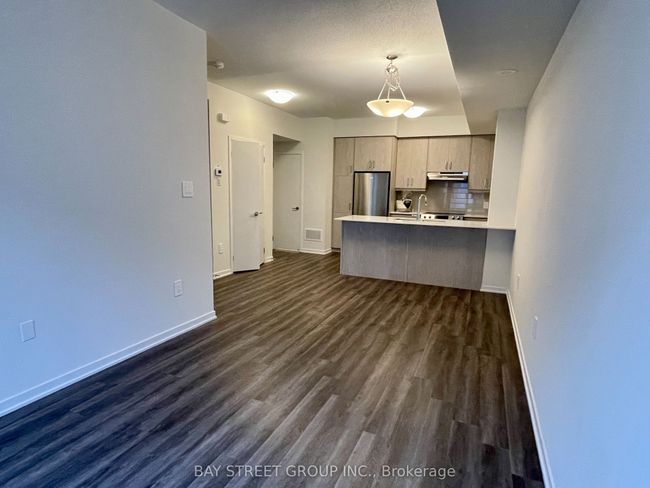 TH3 - 11 Honeycrisp Cres, Condo with 3 bedrooms, 3 bathrooms and null parking in Vaughan ON | Image 9