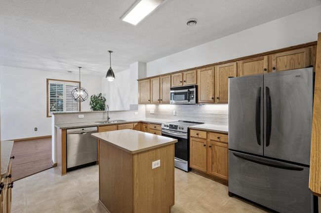 UNIT-2 - 13388 Europa Ct N, Townhouse with 2 bedrooms, 2 bathrooms and null parking in Hugo MN | Image 11