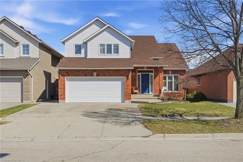 85 Heritage Drive, Stoney Creek, ON, L8G4P5 | Card Image