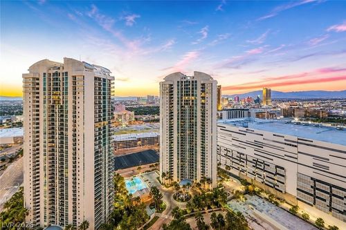 104-2877 Paradise Rd, Las Vegas, NV, 89109-5237 | Card Image