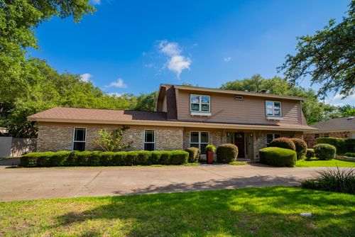 8806 Balcones Club Dr, Austin, TX, 78750-3006 | Card Image