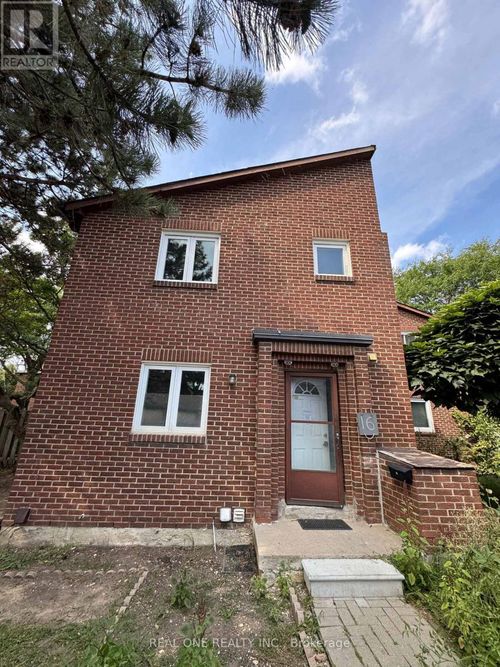16-72 Dusay Place, Toronto (L'Amoreaux), ON, M1W2N2 | Card Image
