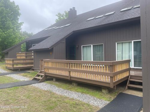 11 Overlook Ln N, Chestertown, NY, 12817 | Card Image