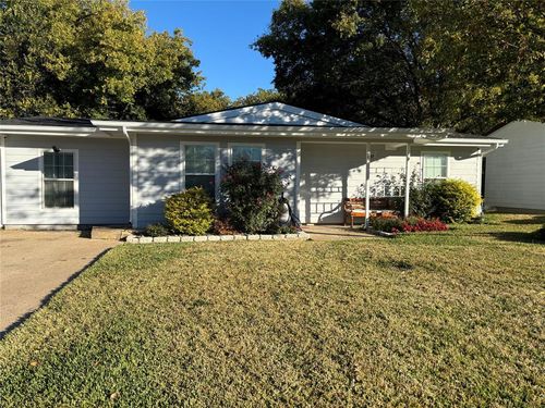 903 E Lovers Lane, Arlington, TX, 76010 | Card Image