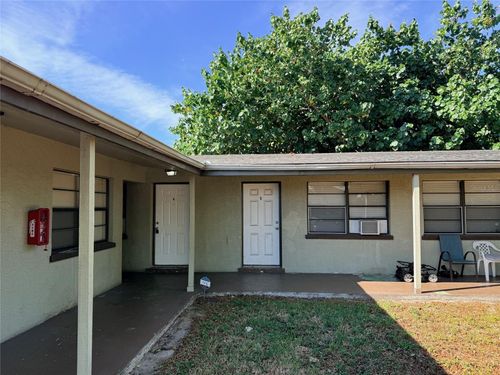 4-2404 10th St W, BRADENTON, FL, 34205-7016 | Card Image