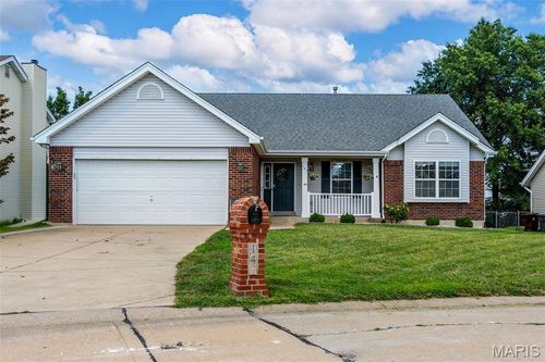 147 Black Lantern Trl, Saint Peters, MO, 63376-5942 | Card Image
