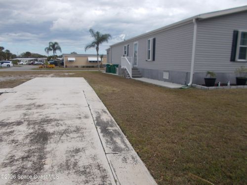 932 Fir St, Sebastian, FL, 32976-7315 | Card Image