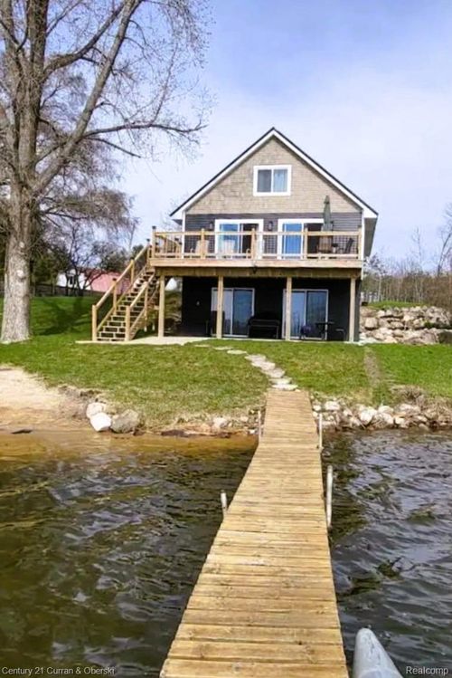 3943 Wice Dr, Gladwin, MI, 48624-8747 | Card Image