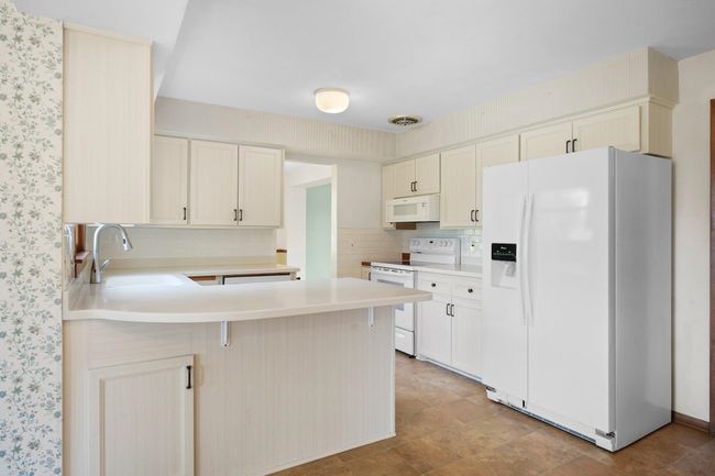 5711 Pheasant Hill Road, House other with 5 bedrooms, 3 bathrooms and null parking in MONONA WI | Image 15